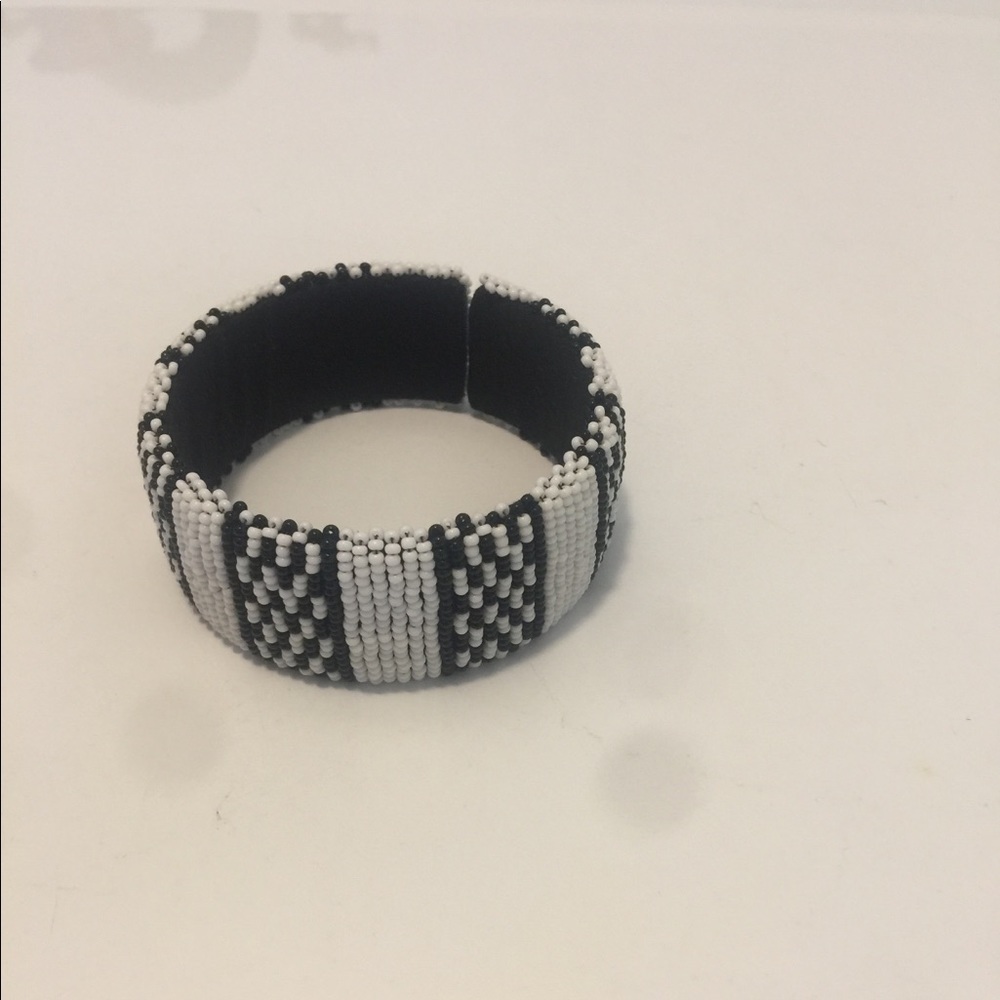 Bracelets - Picture 4 of 4